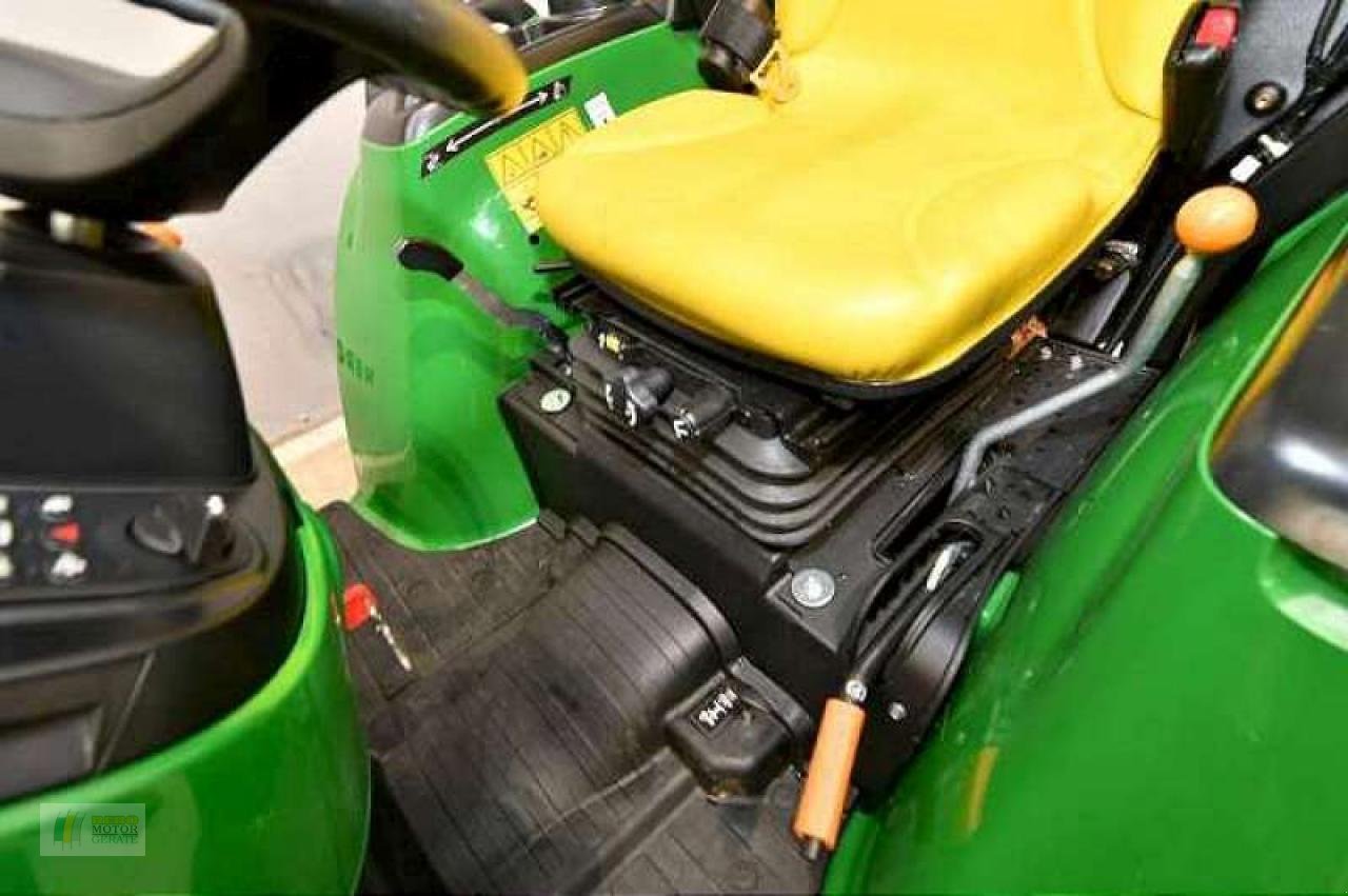 Kommunaltraktor типа John Deere 3038E TRAKTOR, Neumaschine в Edewecht (Фотография 7)