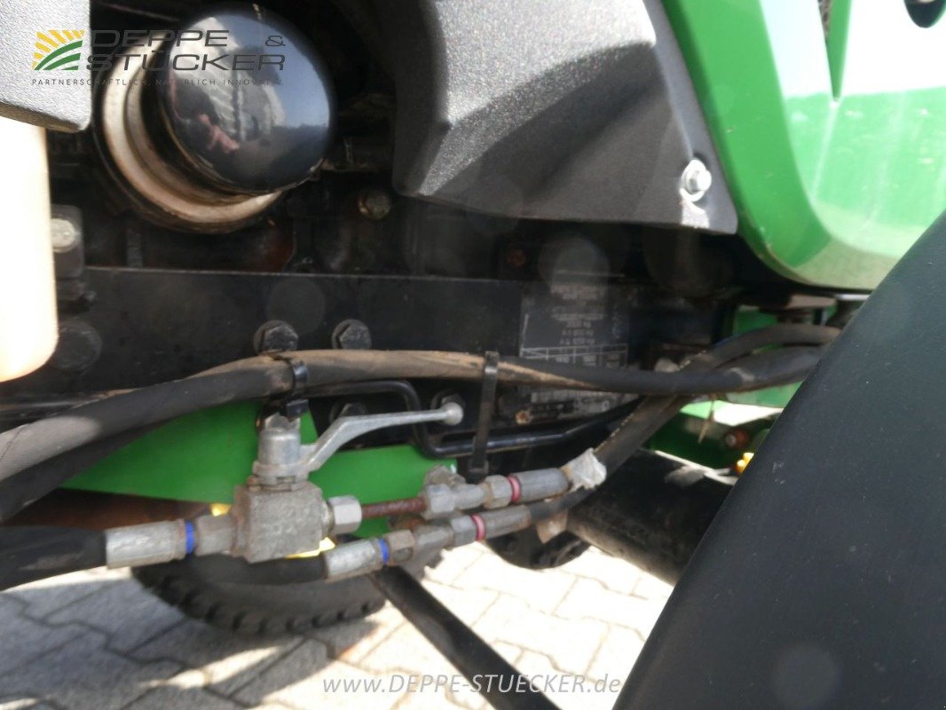 Kommunaltraktor του τύπου John Deere 3038E, Gebrauchtmaschine σε Lauterberg/Barbis (Φωτογραφία 5)