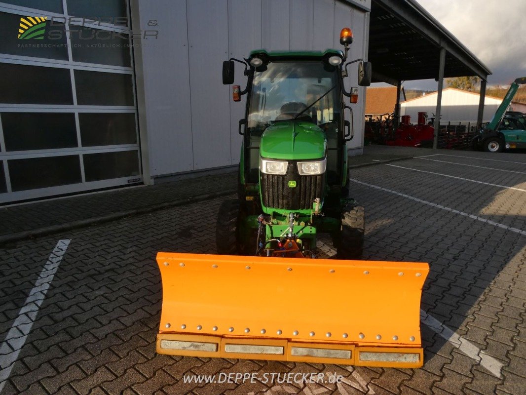 Kommunaltraktor типа John Deere 3038R mit FL 320R + Schneeschild etc., Gebrauchtmaschine в Lauterberg/Barbis (Фотография 13)