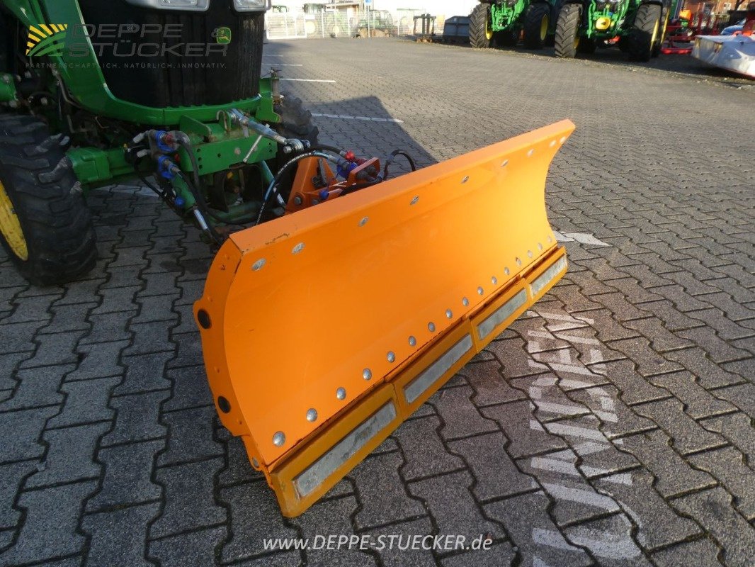 Kommunaltraktor типа John Deere 3038R mit FL 320R + Schneeschild etc., Gebrauchtmaschine в Lauterberg/Barbis (Фотография 29)