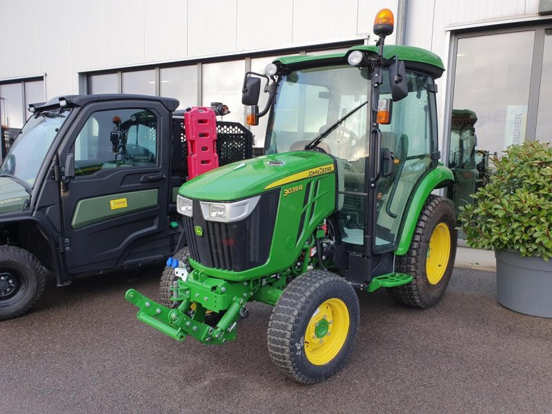 Kommunaltraktor del tipo John Deere 3039R Neumaschine Winterdienst möglich, Neumaschine In Zweibrücken (Immagine 1)
