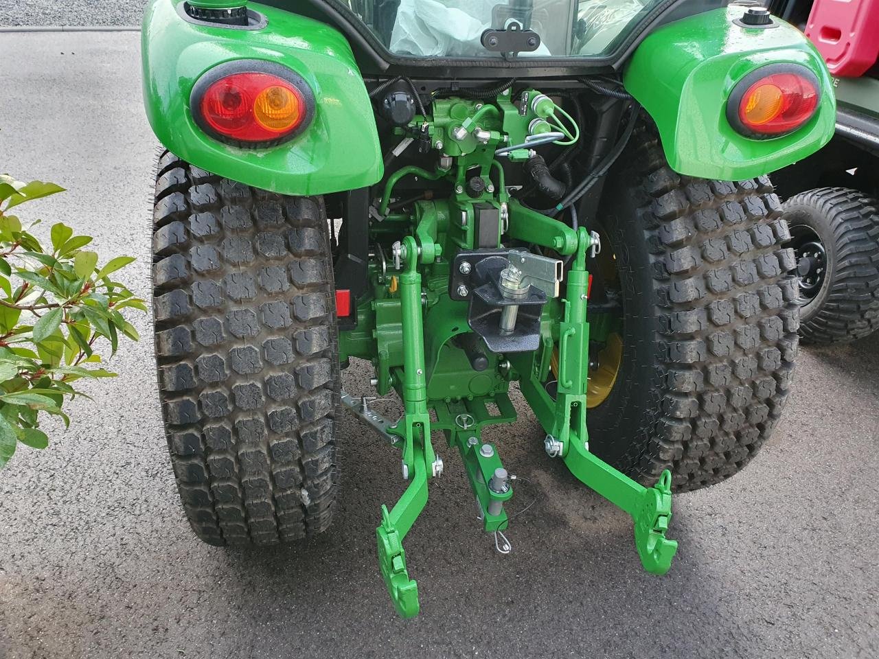 Kommunaltraktor typu John Deere 3039R Neumaschine Winterdienst möglich, Neumaschine v Zweibrücken (Obrázek 4)