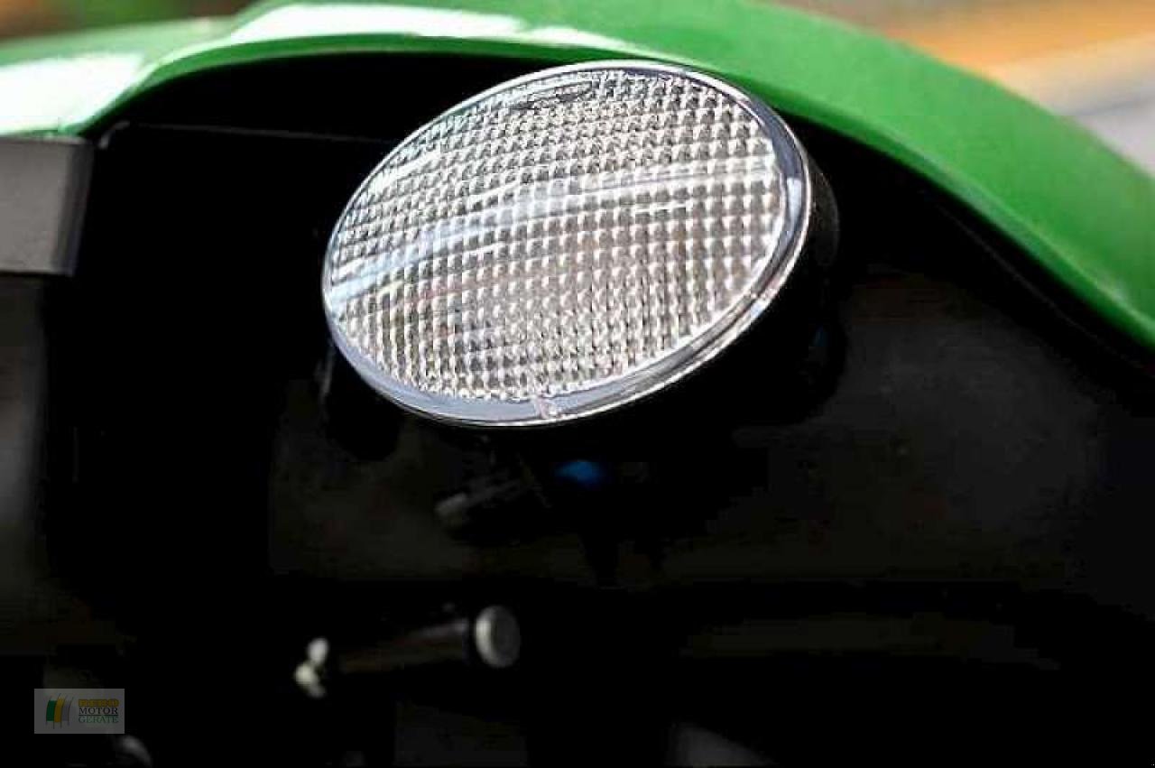 Kommunaltraktor of the type John Deere 3039R TRAKTOR, Neumaschine in Cloppenburg (Picture 10)