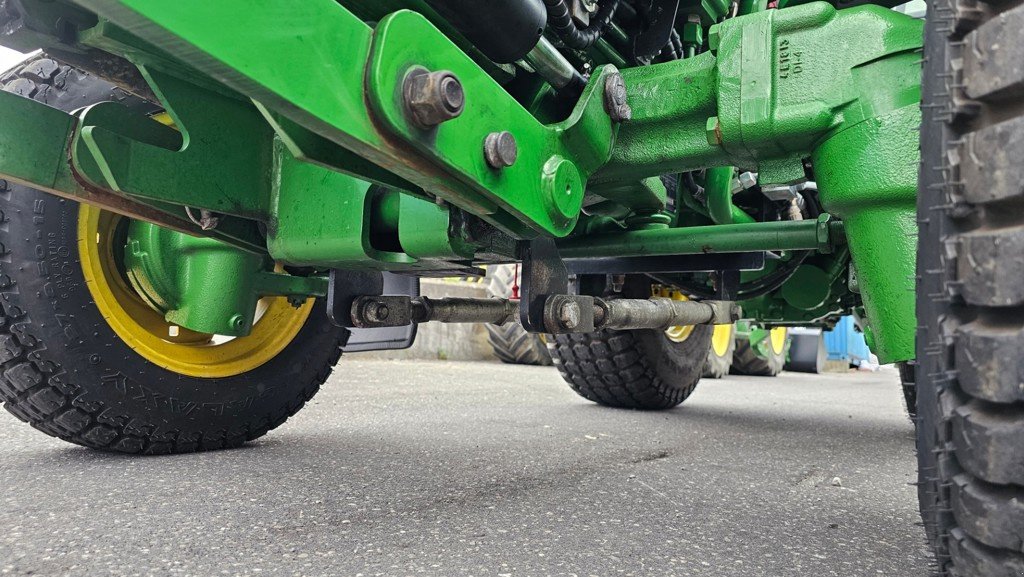 Kommunaltraktor tip John Deere 3045R, Gebrauchtmaschine in Altendorf (Poză 5)