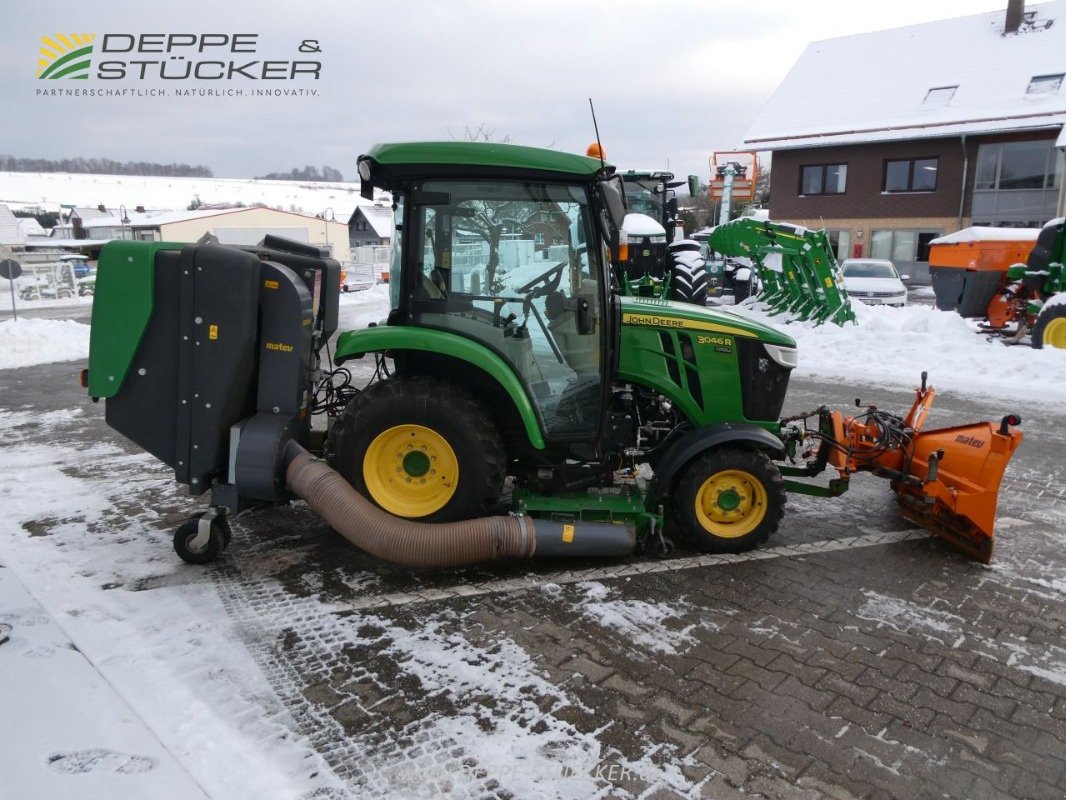 Kommunaltraktor Türe ait John Deere 3046R mit Schneeschild u.v.m., Gebrauchtmaschine içinde Lauterberg/Barbis (resim 7)