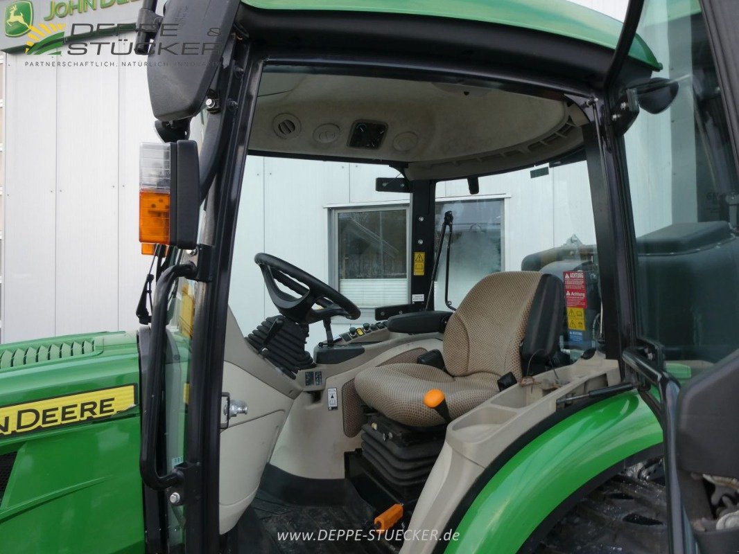 Kommunaltraktor Türe ait John Deere 3046R mit Schneeschild u.v.m., Gebrauchtmaschine içinde Lauterberg/Barbis (resim 11)