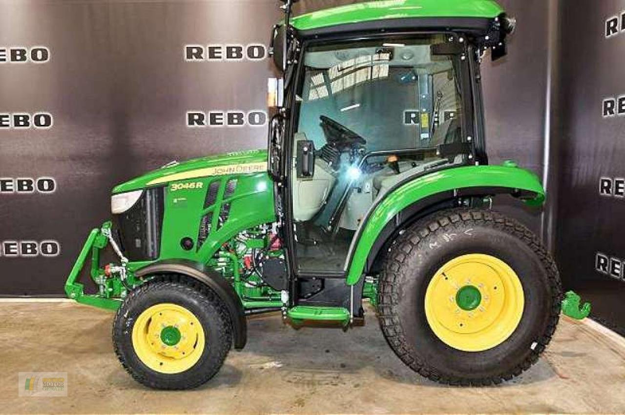 Kommunaltraktor typu John Deere 3046R TRAKTOR, Neumaschine v Cloppenburg (Obrázek 2)