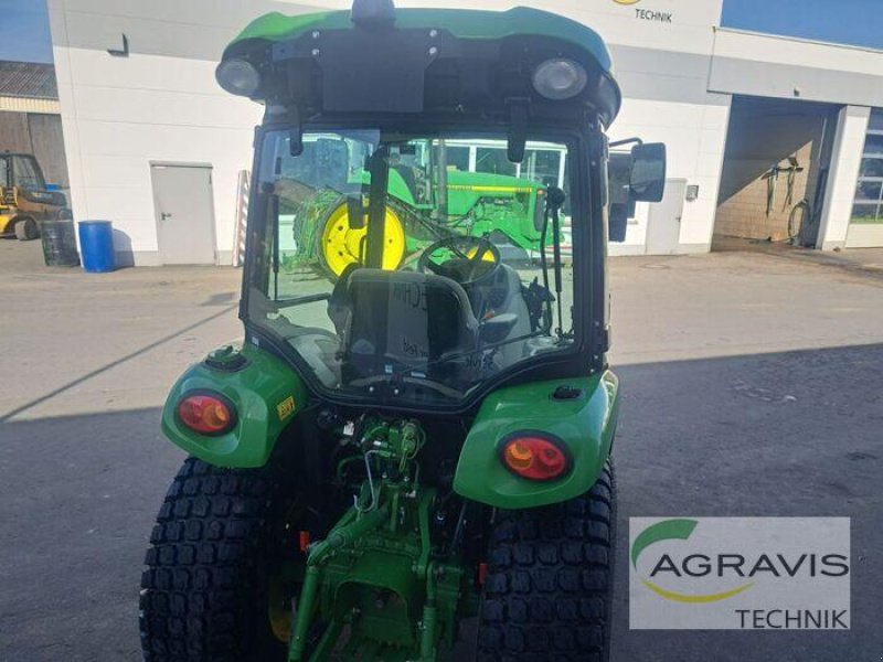 Kommunaltraktor of the type John Deere 3046R, Gebrauchtmaschine in Melle-Wellingholzhausen (Picture 3)