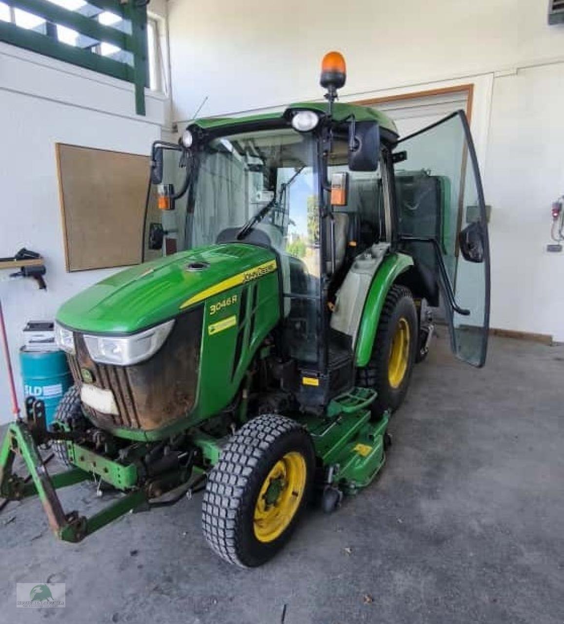 Kommunaltraktor tip John Deere 3046R, Gebrauchtmaschine in Steinwiesen (Poză 1)