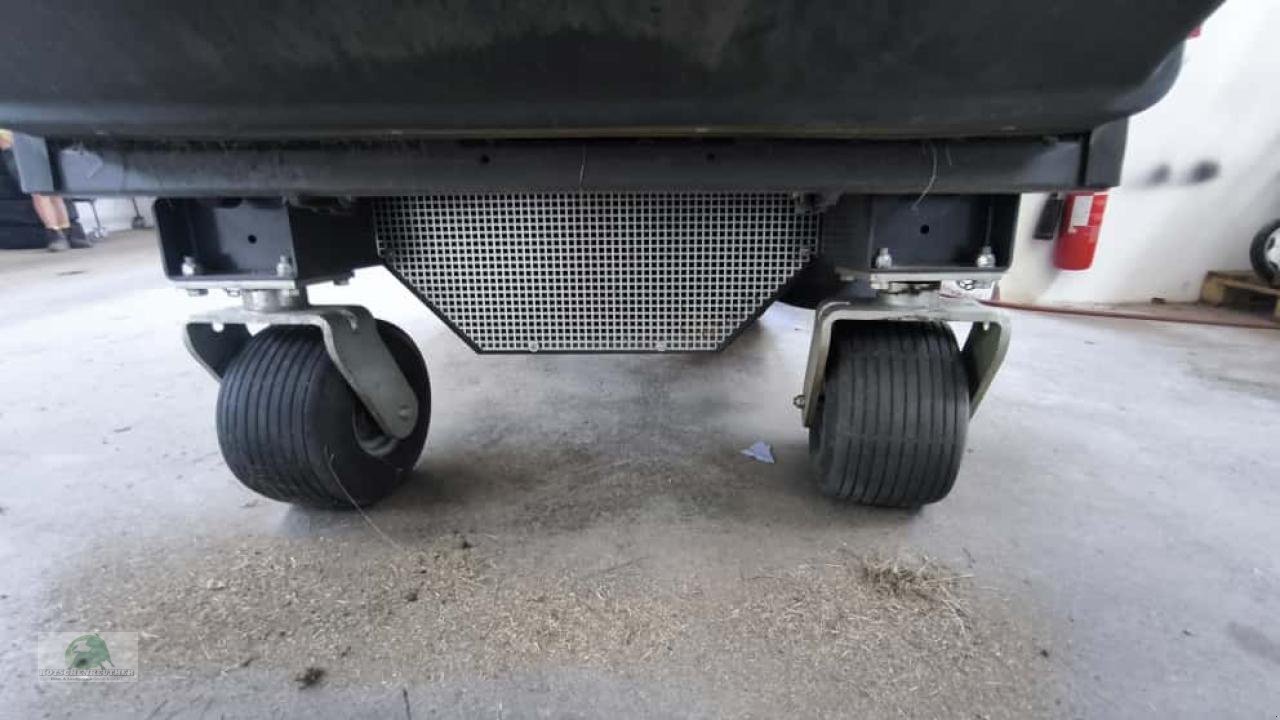 Kommunaltraktor tip John Deere 3046R, Gebrauchtmaschine in Steinwiesen (Poză 17)