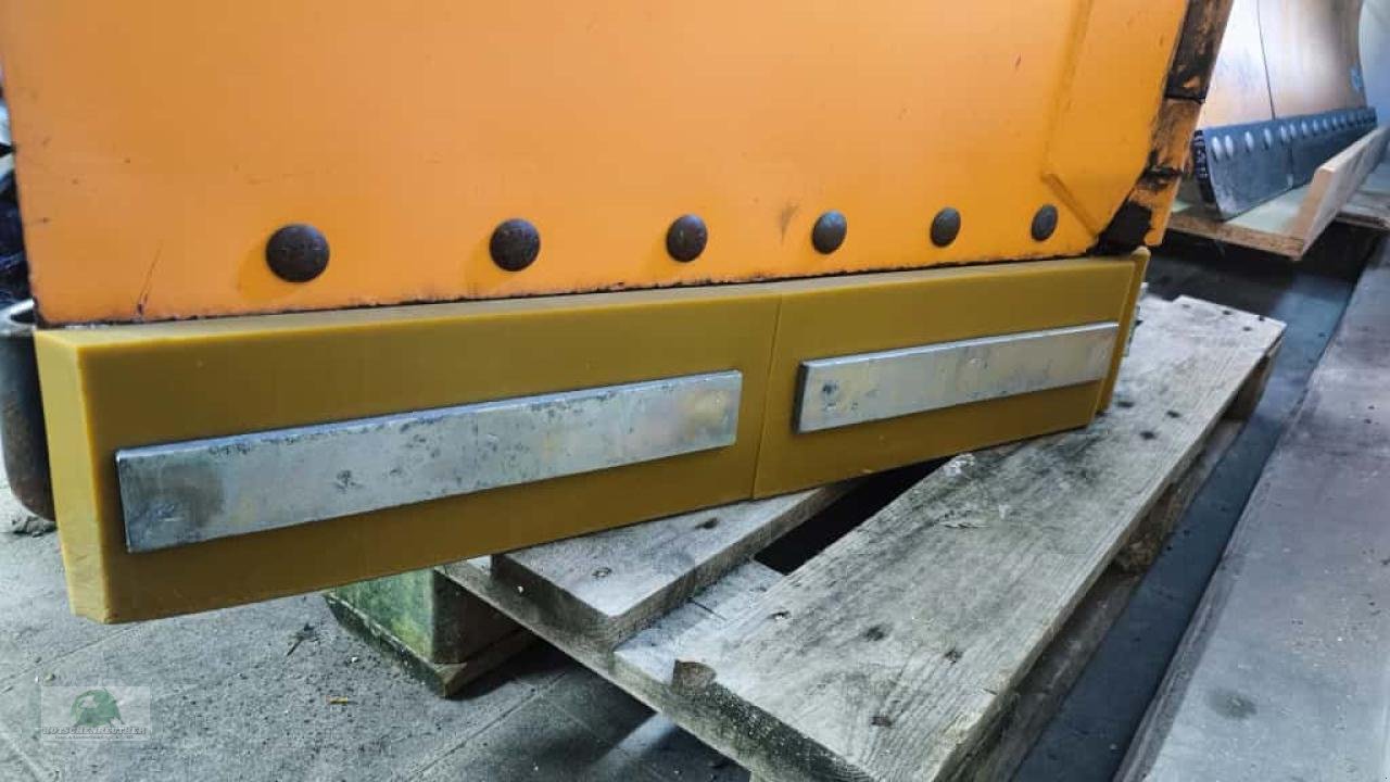 Kommunaltraktor tip John Deere 3046R, Gebrauchtmaschine in Steinwiesen (Poză 20)