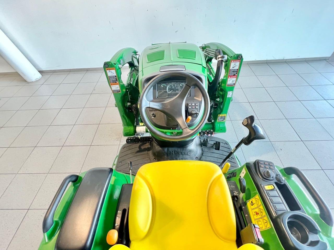 Kommunaltraktor tip John Deere 3046R, Neumaschine in Beckum (Poză 7)