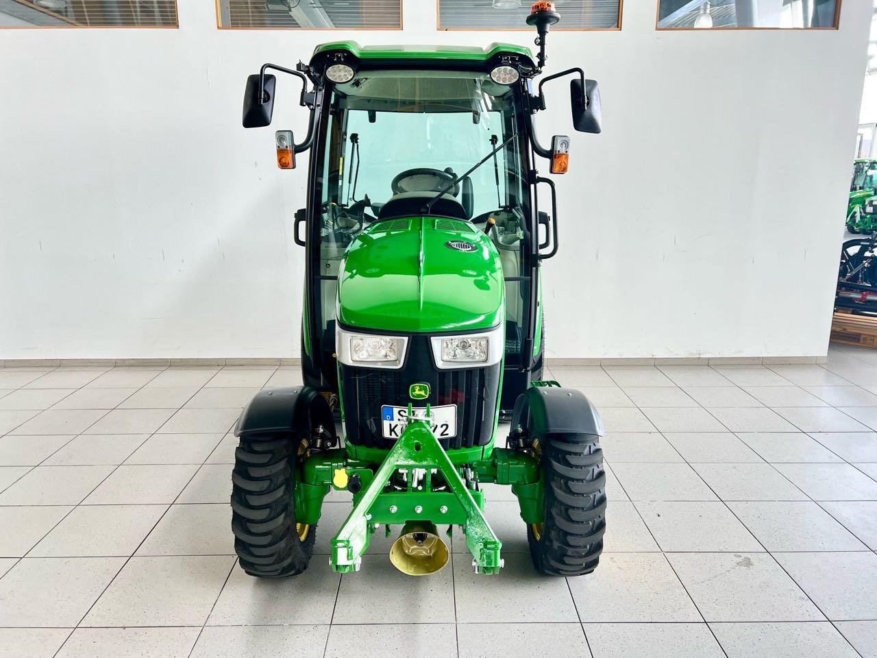 Kommunaltraktor tipa John Deere 3046R, Gebrauchtmaschine u Beckum (Slika 3)