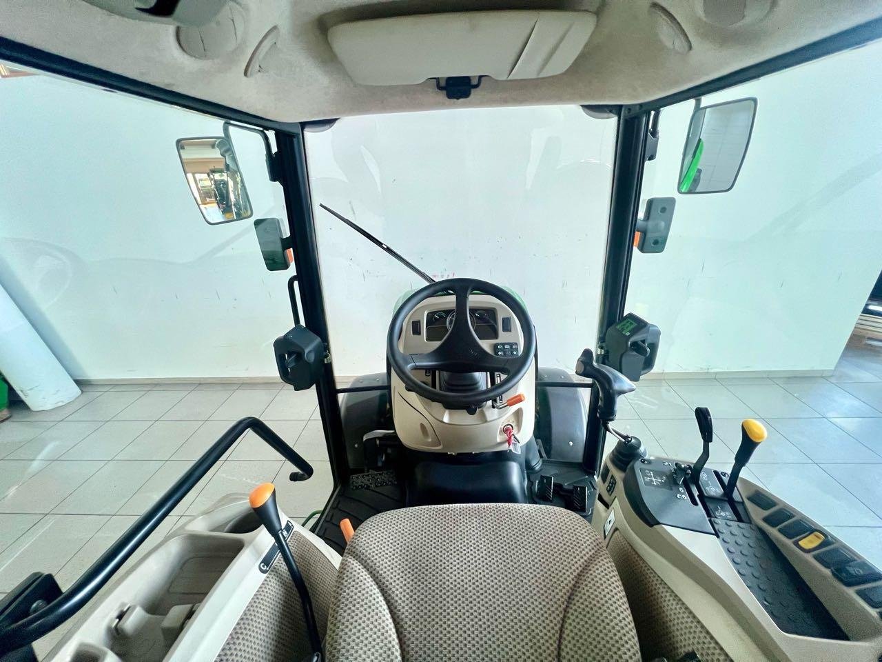 Kommunaltraktor typu John Deere 3046R, Gebrauchtmaschine v Beckum (Obrázek 8)