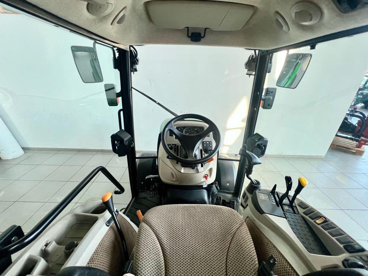 Kommunaltraktor tipa John Deere 3046R, Gebrauchtmaschine u Beckum (Slika 8)