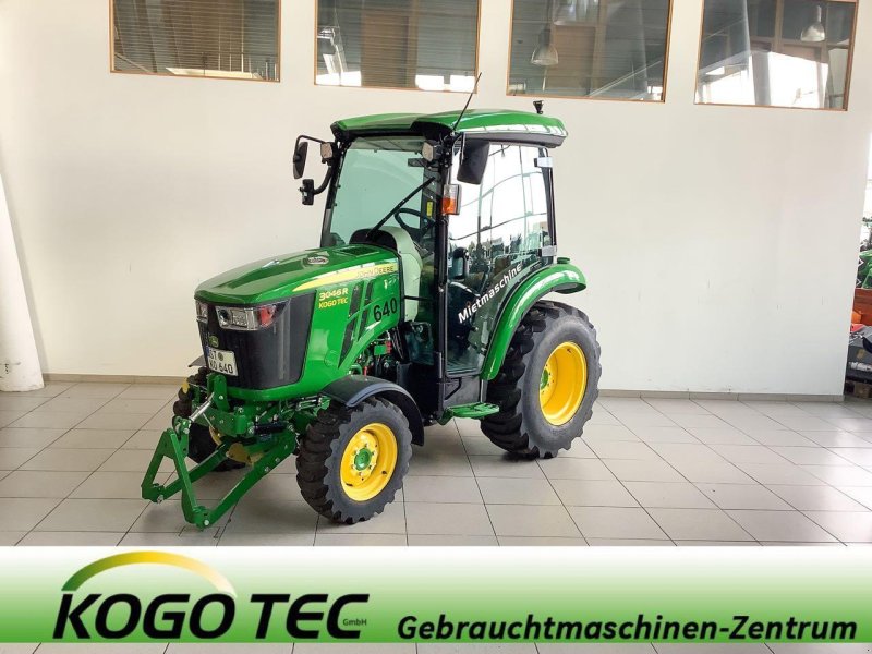 Kommunaltraktor des Typs John Deere 3046R, Mietmaschine in Beckum (Bild 1)