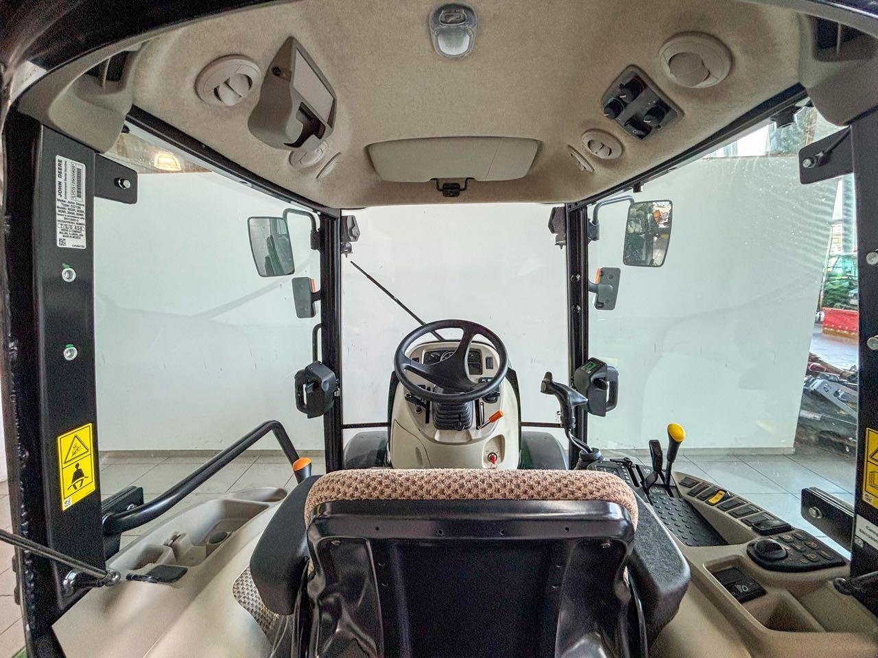 Kommunaltraktor typu John Deere 3046R, Gebrauchtmaschine v Beckum (Obrázek 8)