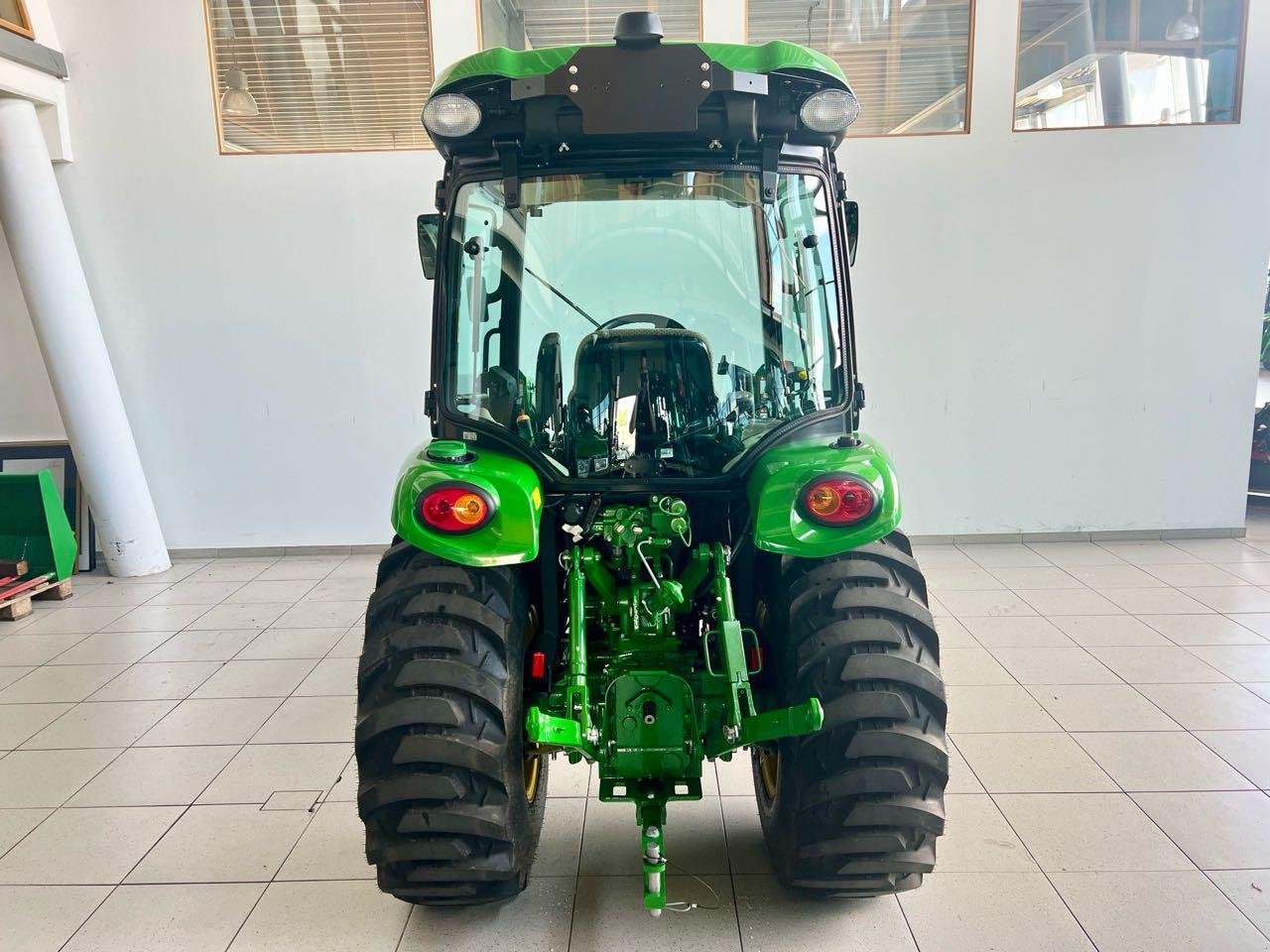 Kommunaltraktor tip John Deere 3046R, Gebrauchtmaschine in Beckum (Poză 7)