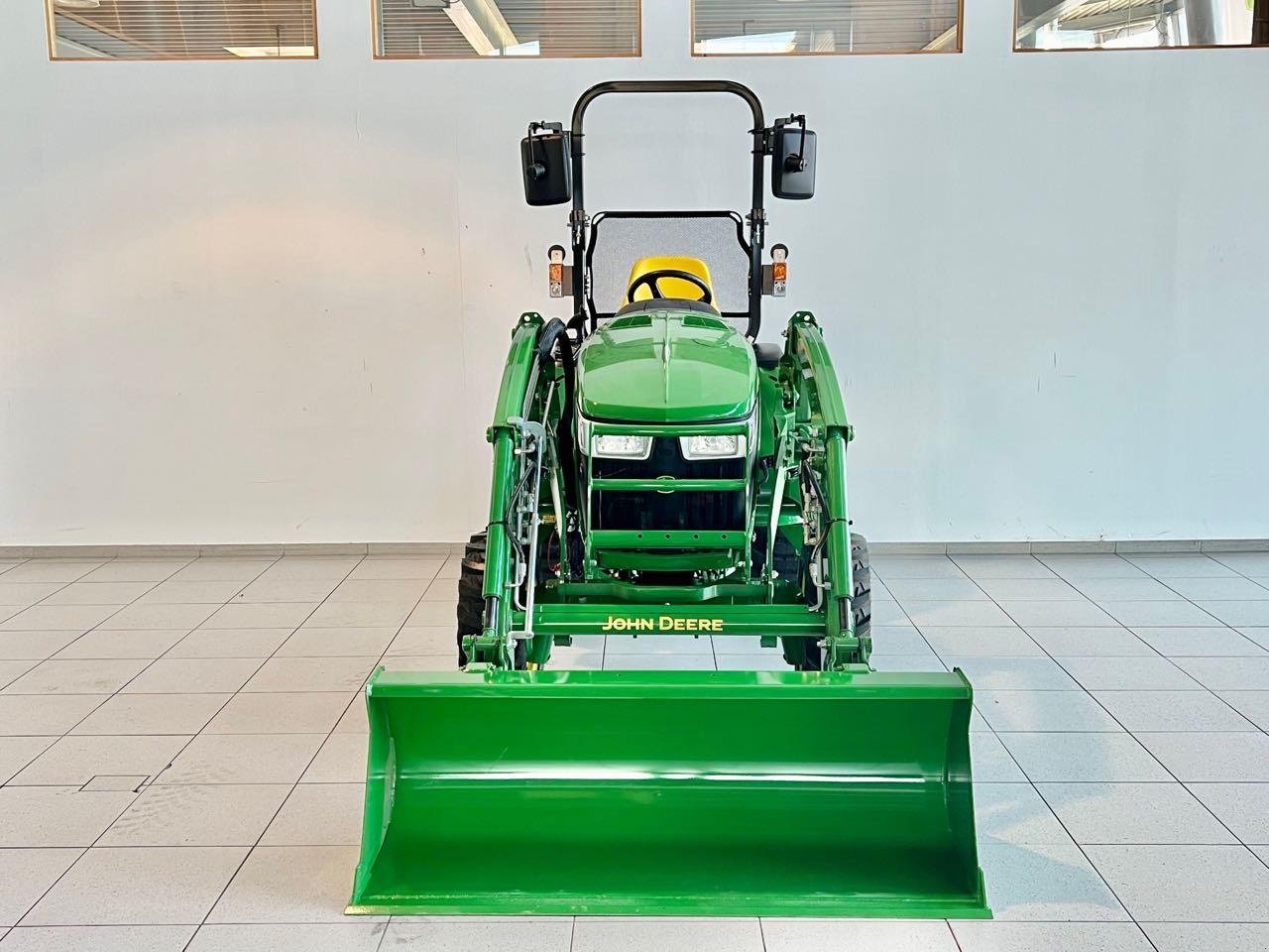 Kommunaltraktor tip John Deere 3046R, Gebrauchtmaschine in Beckum (Poză 3)