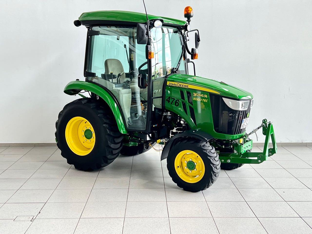 Kommunaltraktor του τύπου John Deere 3046R, Gebrauchtmaschine σε Neubeckum (Φωτογραφία 2)