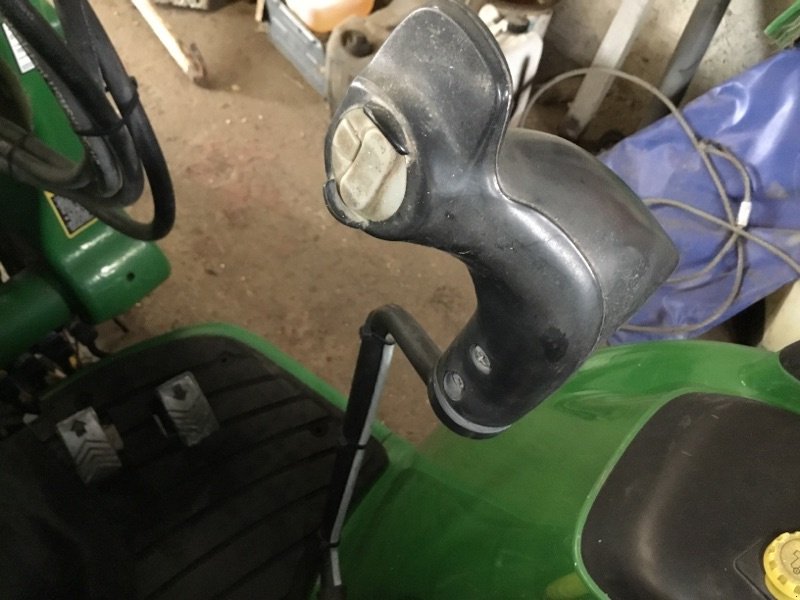 Kommunaltraktor typu John Deere 3320 MY11, Gebrauchtmaschine v Neubrandenburg (Obrázek 10)