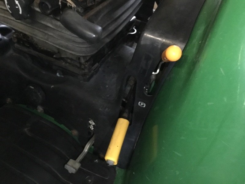 Kommunaltraktor typu John Deere 3320 MY11, Gebrauchtmaschine v Neubrandenburg (Obrázek 17)