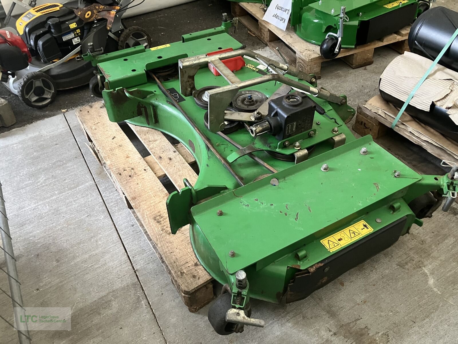 Kommunaltraktor of the type John Deere 3320, Gebrauchtmaschine in Redlham (Picture 23)