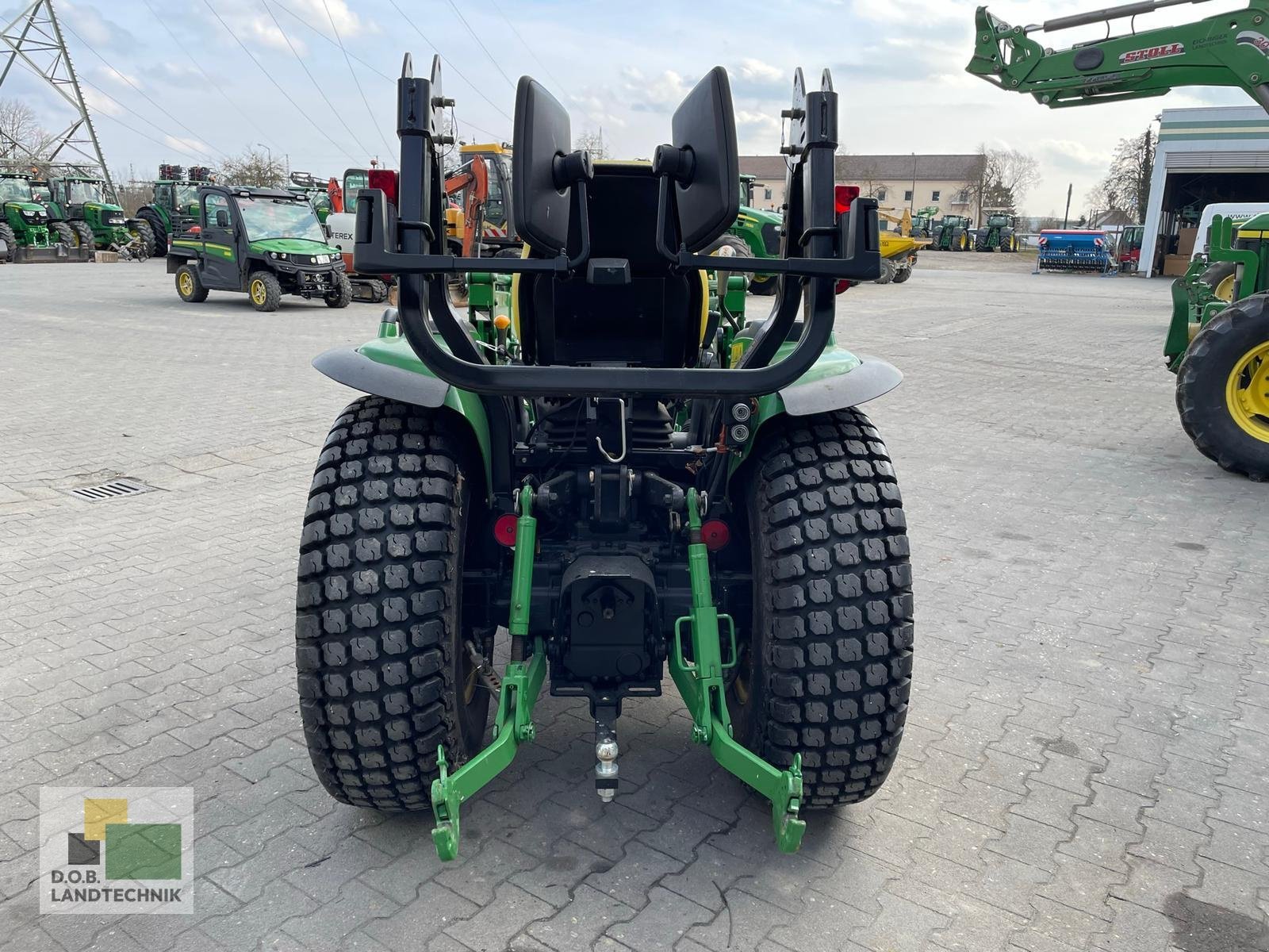 Kommunaltraktor a típus John Deere 3520 e-hydro, Gebrauchtmaschine ekkor: Regensburg (Kép 7)