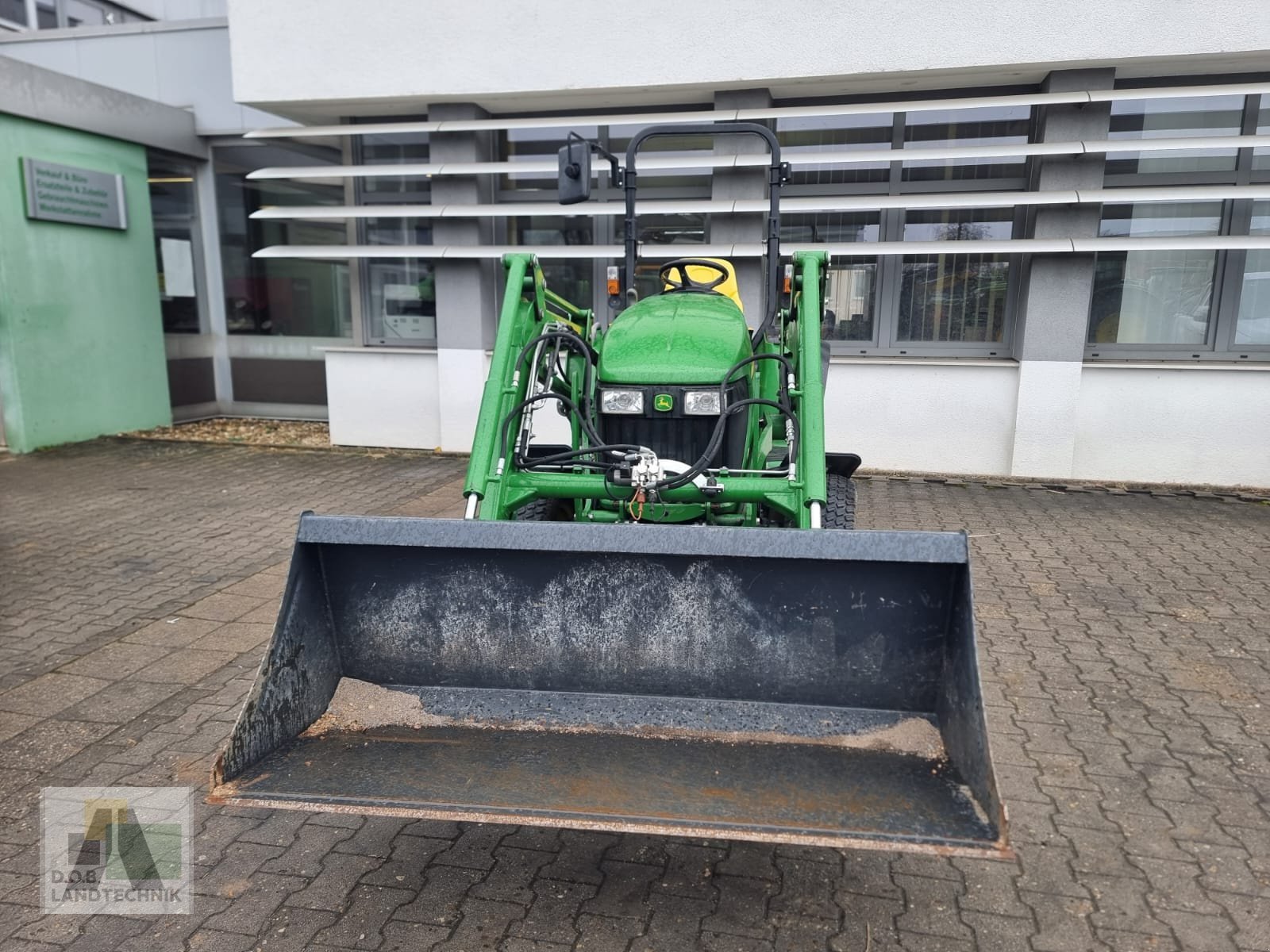 Kommunaltraktor tip John Deere 3520 e-hydro, Gebrauchtmaschine in Regensburg (Poză 2)