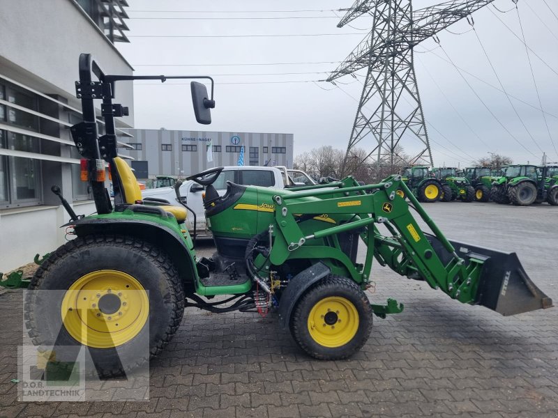 Kommunaltraktor del tipo John Deere 3520 e-hydro, Gebrauchtmaschine In Regensburg (Immagine 1)