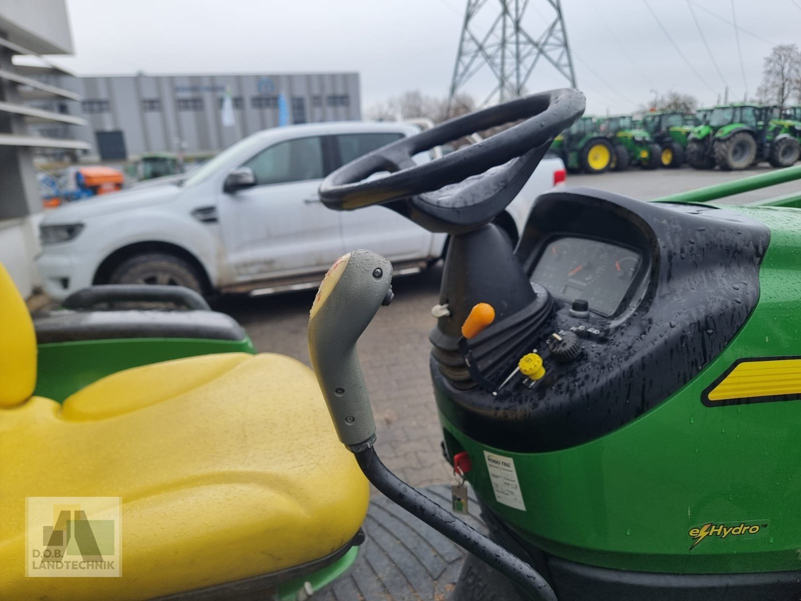 Kommunaltraktor tip John Deere 3520 e-hydro, Gebrauchtmaschine in Regensburg (Poză 7)