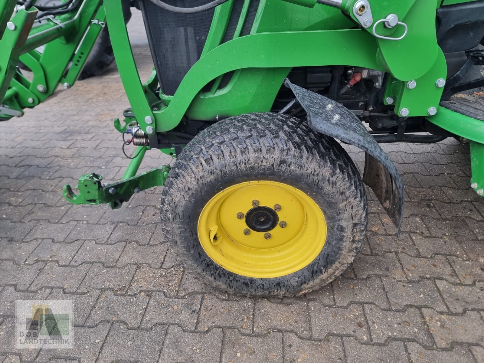 Kommunaltraktor tip John Deere 3520 e-hydro, Gebrauchtmaschine in Regensburg (Poză 9)