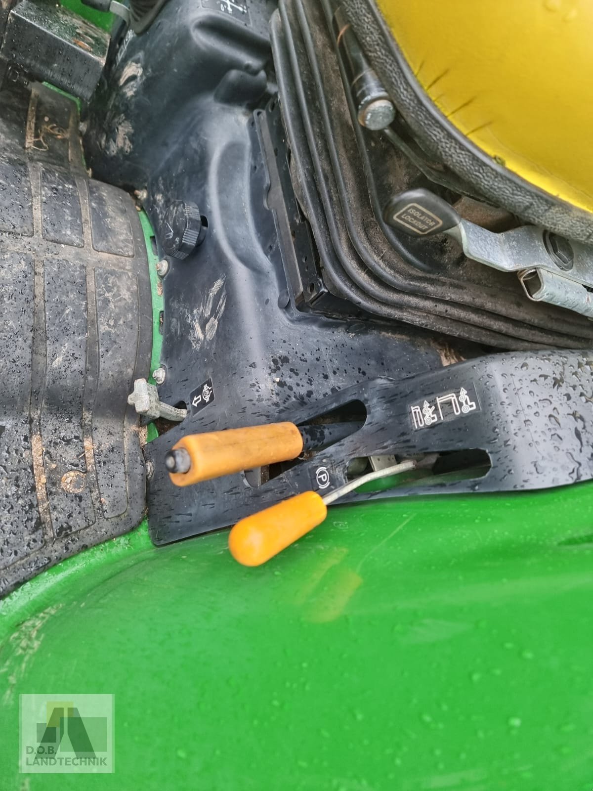 Kommunaltraktor tip John Deere 3520 e-hydro, Gebrauchtmaschine in Regensburg (Poză 15)