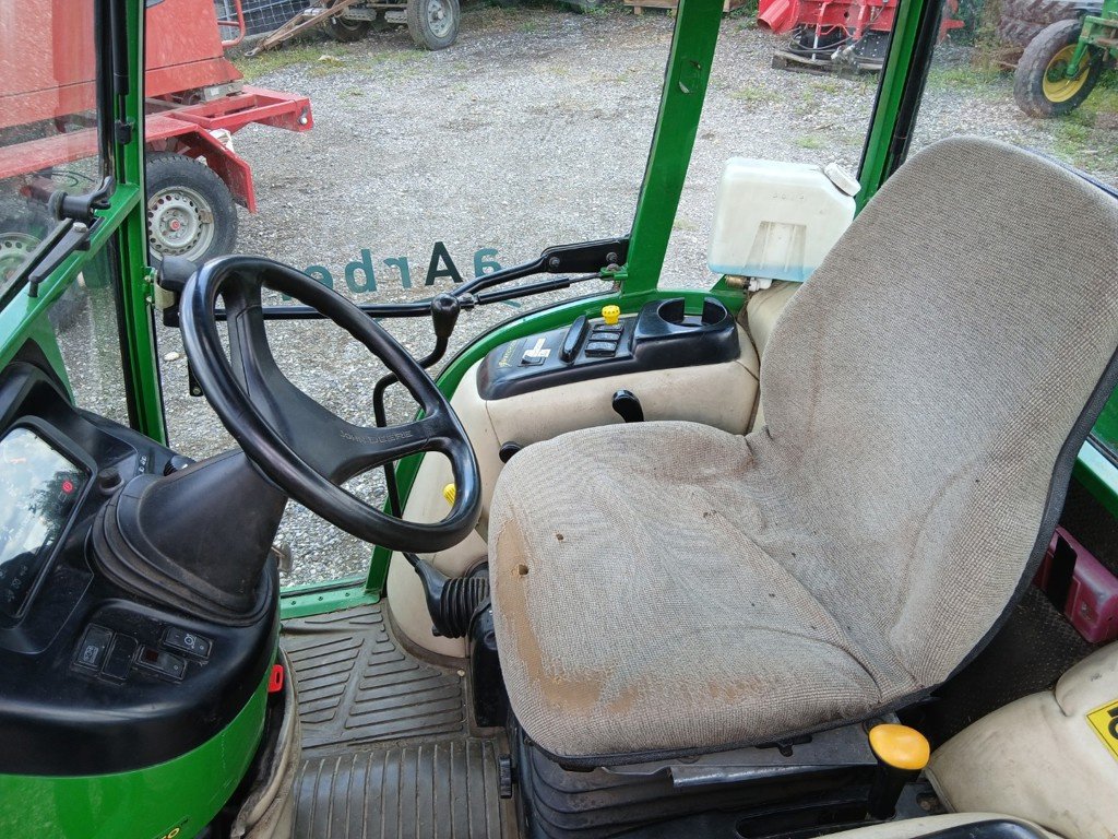 Kommunaltraktor del tipo John Deere 3520, Gebrauchtmaschine en Lengnau (Imagen 3)