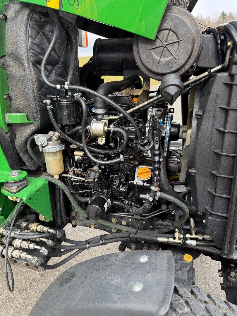 Kommunaltraktor типа John Deere 3520, Gebrauchtmaschine в Seon (Фотография 7)