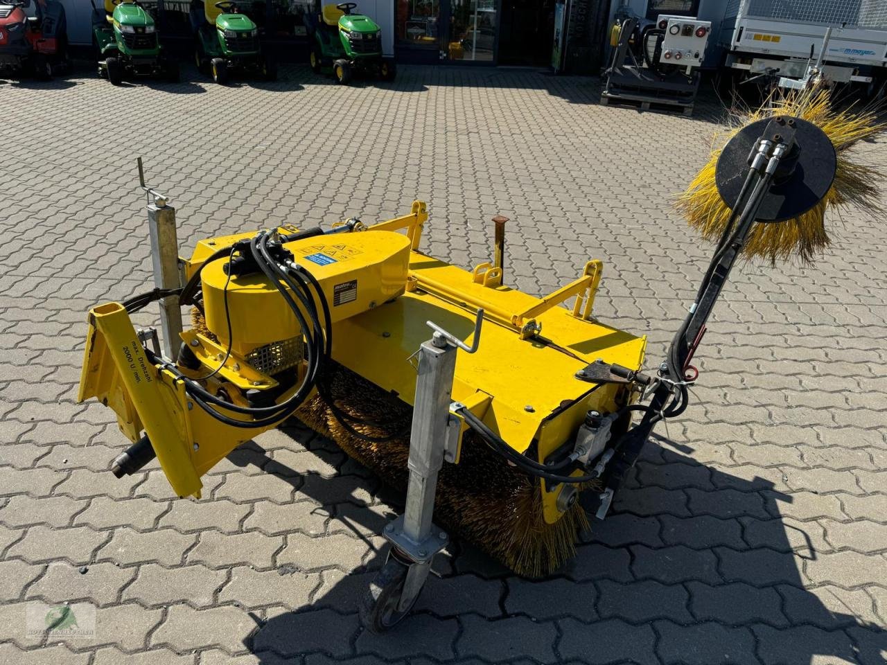 Kommunaltraktor des Typs John Deere 3720, Gebrauchtmaschine in Steinwiesen (Bild 18)