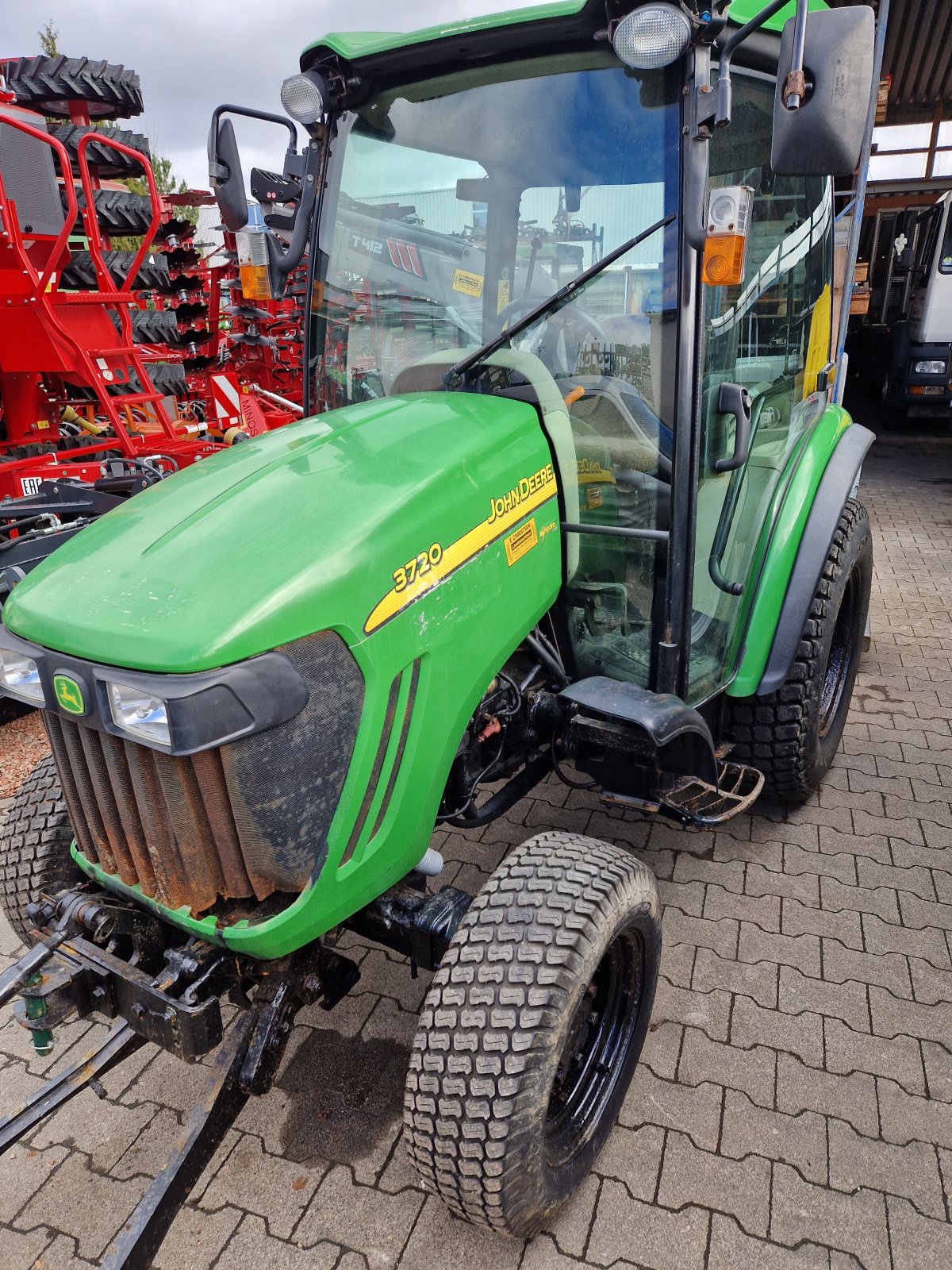 Kommunaltraktor typu John Deere 3720, Gebrauchtmaschine v Bad Sobernheim (Obrázek 1)