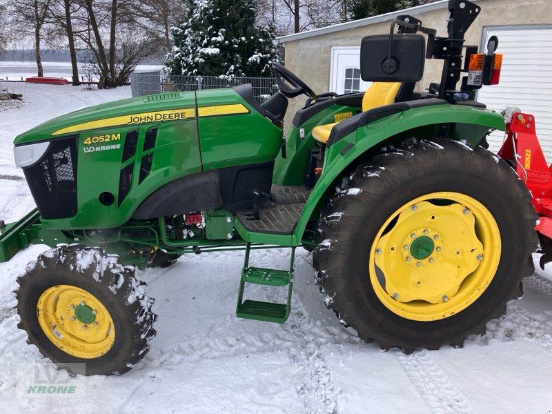Kommunaltraktor a típus John Deere 4052M, Gebrauchtmaschine ekkor: Alt-Mölln (Kép 7)