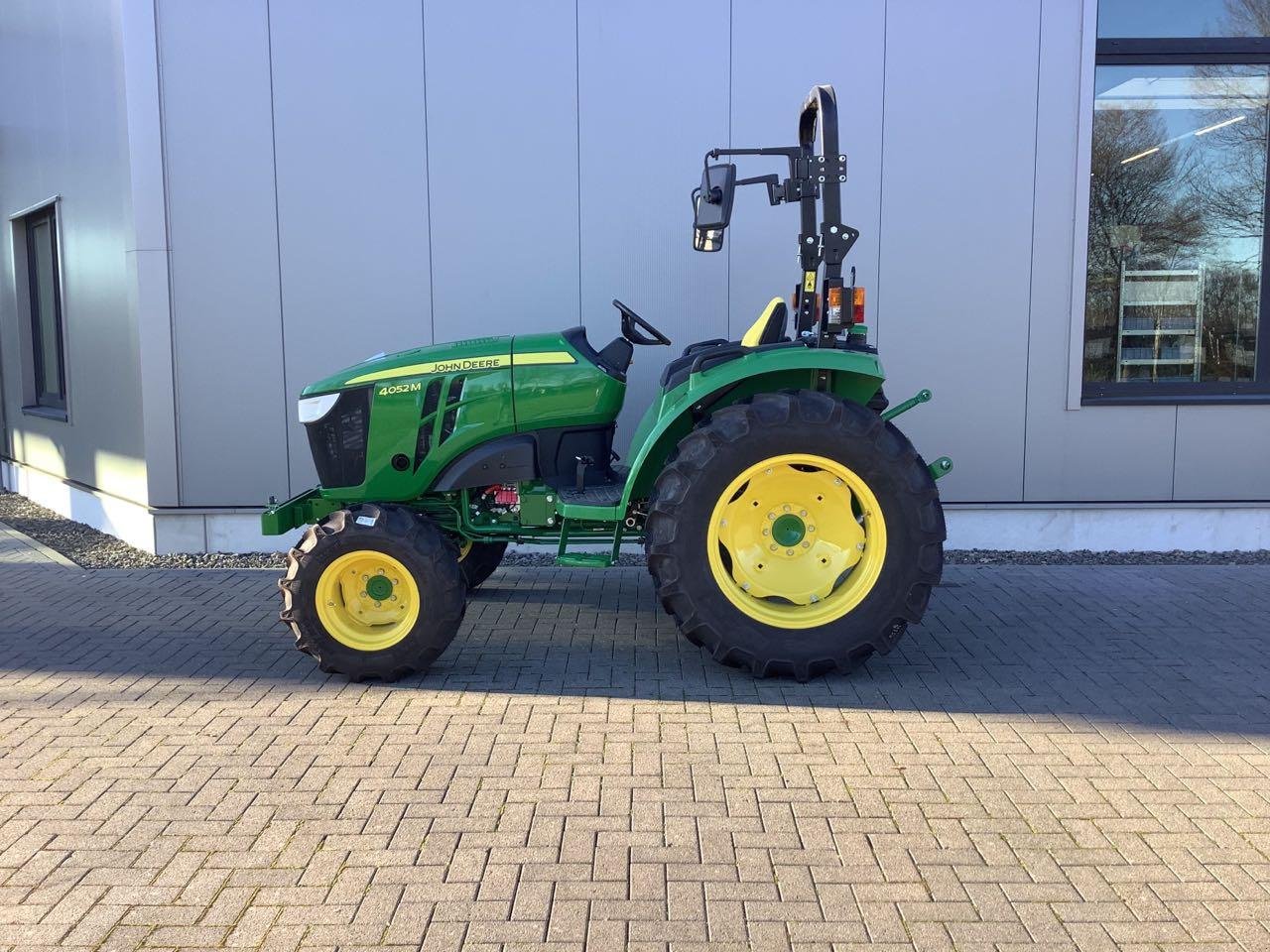 Kommunaltraktor typu John Deere 4052M, Neumaschine v Neubeckum (Obrázok 2)