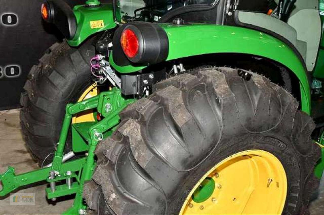 Kommunaltraktor του τύπου John Deere 4052R TRAKTOR, Neumaschine σε Cloppenburg (Φωτογραφία 4)