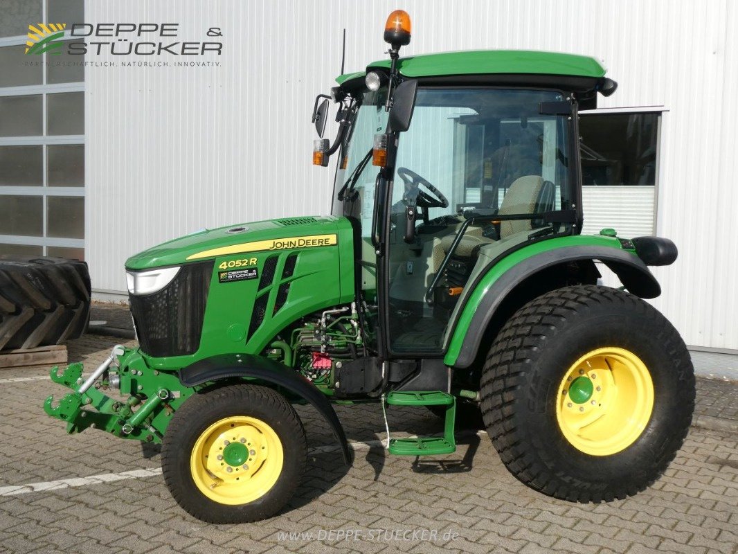 Kommunaltraktor tip John Deere 4052R, Gebrauchtmaschine in Lauterberg/Barbis (Poză 2)