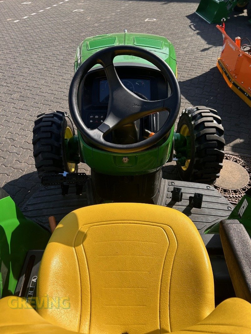 Kommunaltraktor des Typs John Deere 4066M, Neumaschine in Wesseling-Berzdorf (Bild 5)