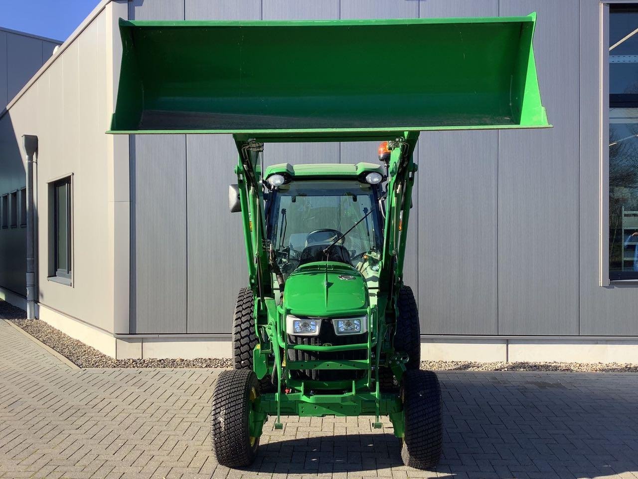 Kommunaltraktor typu John Deere 4066R, Gebrauchtmaschine v Beckum (Obrázek 7)