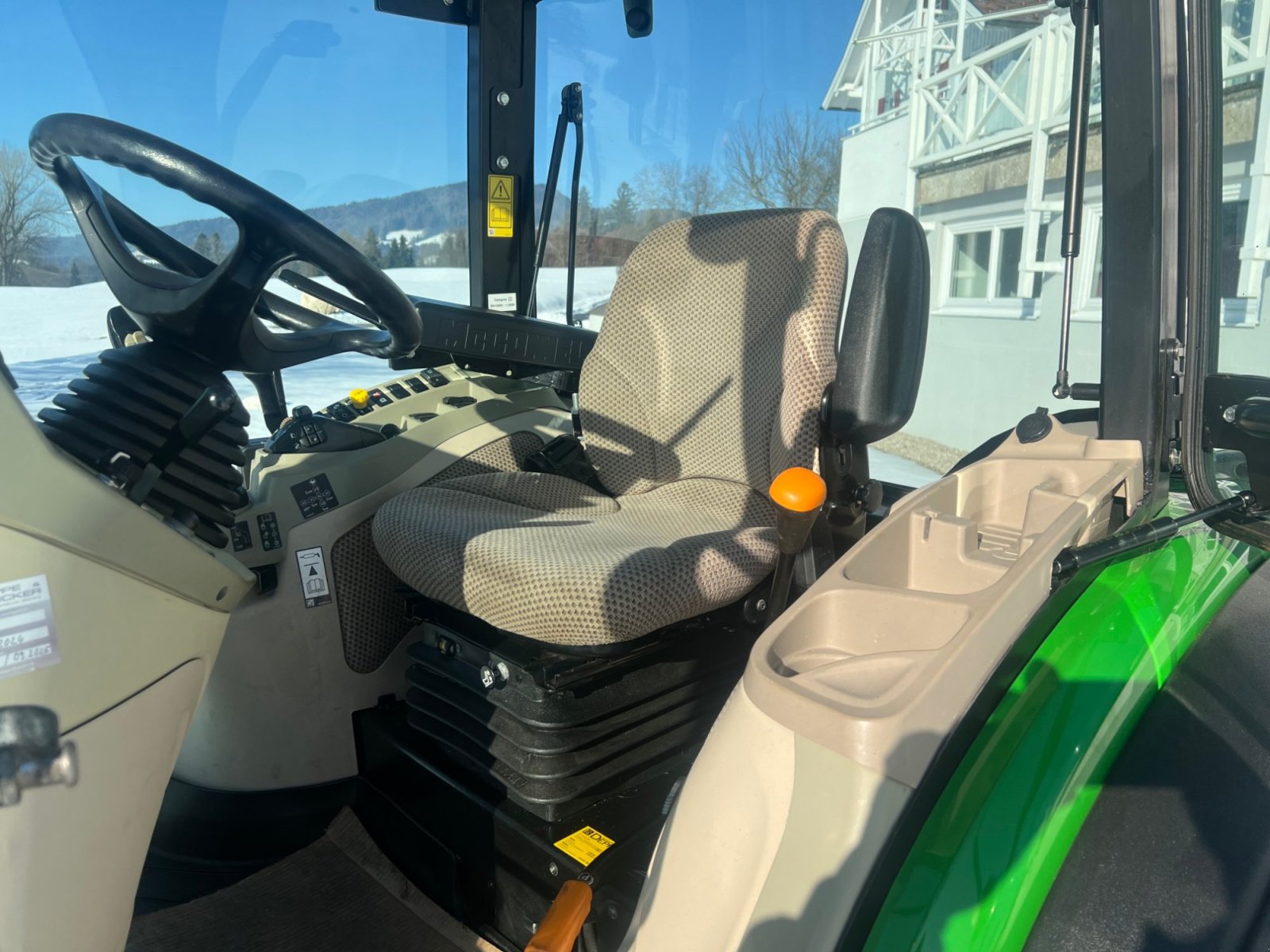 Kommunaltraktor tipa John Deere 4066R, Gebrauchtmaschine u Mondsee (Slika 4)