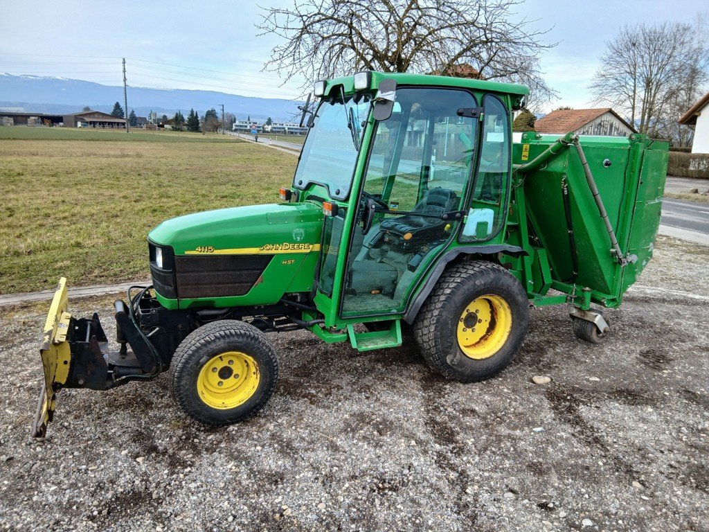 Kommunaltraktor типа John Deere 4115, Gebrauchtmaschine в Lengnau (Фотография 1)