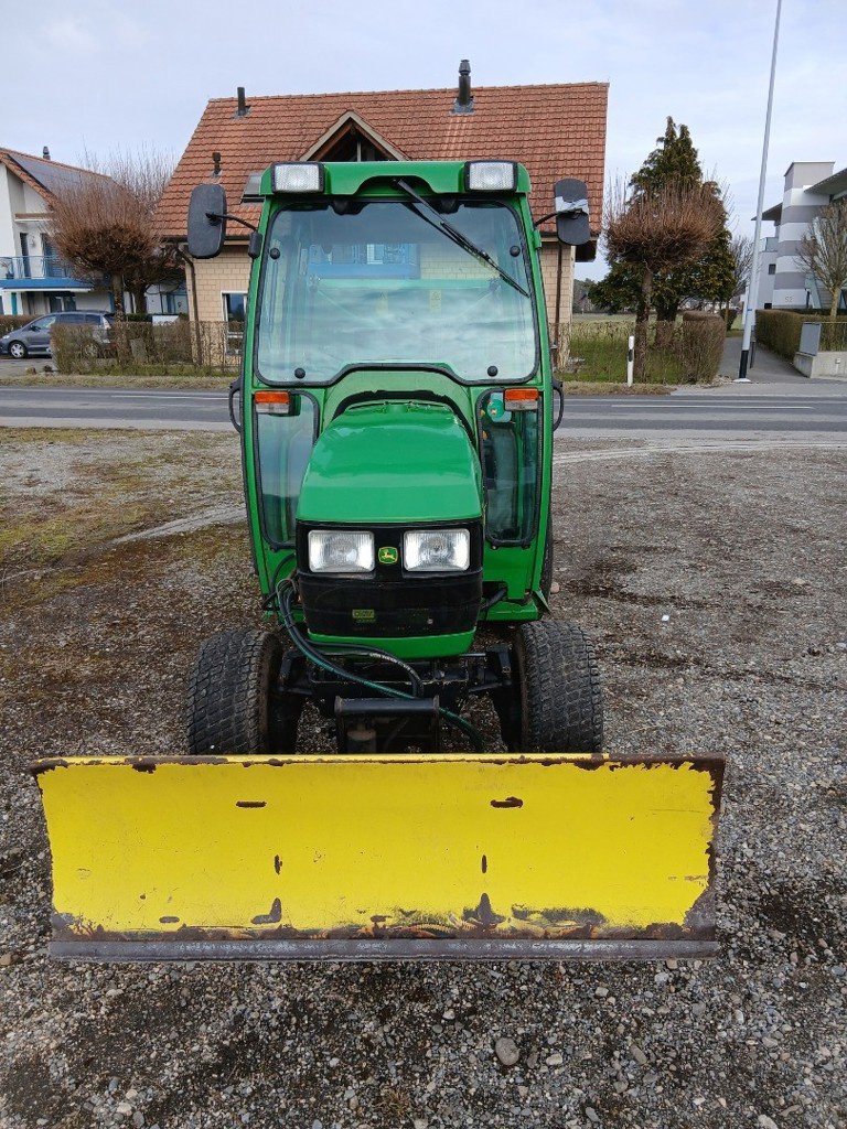 Kommunaltraktor типа John Deere 4115, Gebrauchtmaschine в Lengnau (Фотография 3)