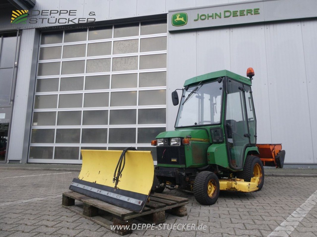 Kommunaltraktor typu John Deere 415, Gebrauchtmaschine w Lauterberg/Barbis (Zdjęcie 24)