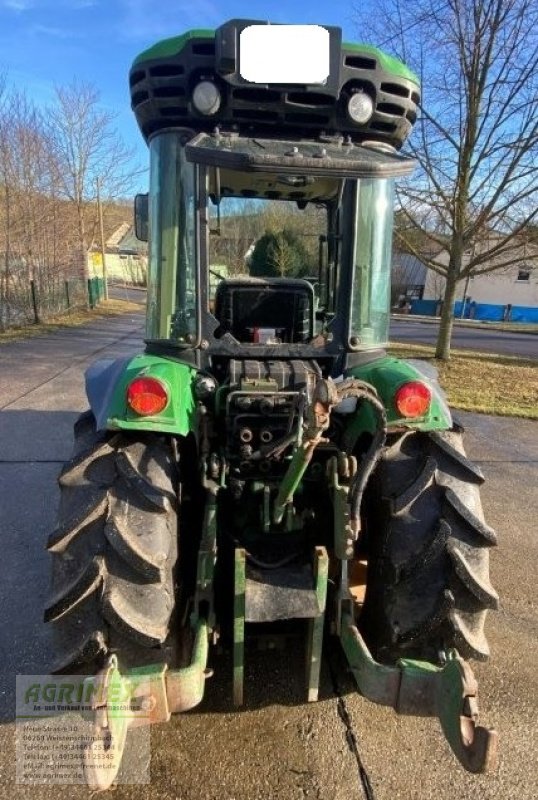 Kommunaltraktor des Typs John Deere 5080 GF, Gebrauchtmaschine in Weißenschirmbach (Bild 3)