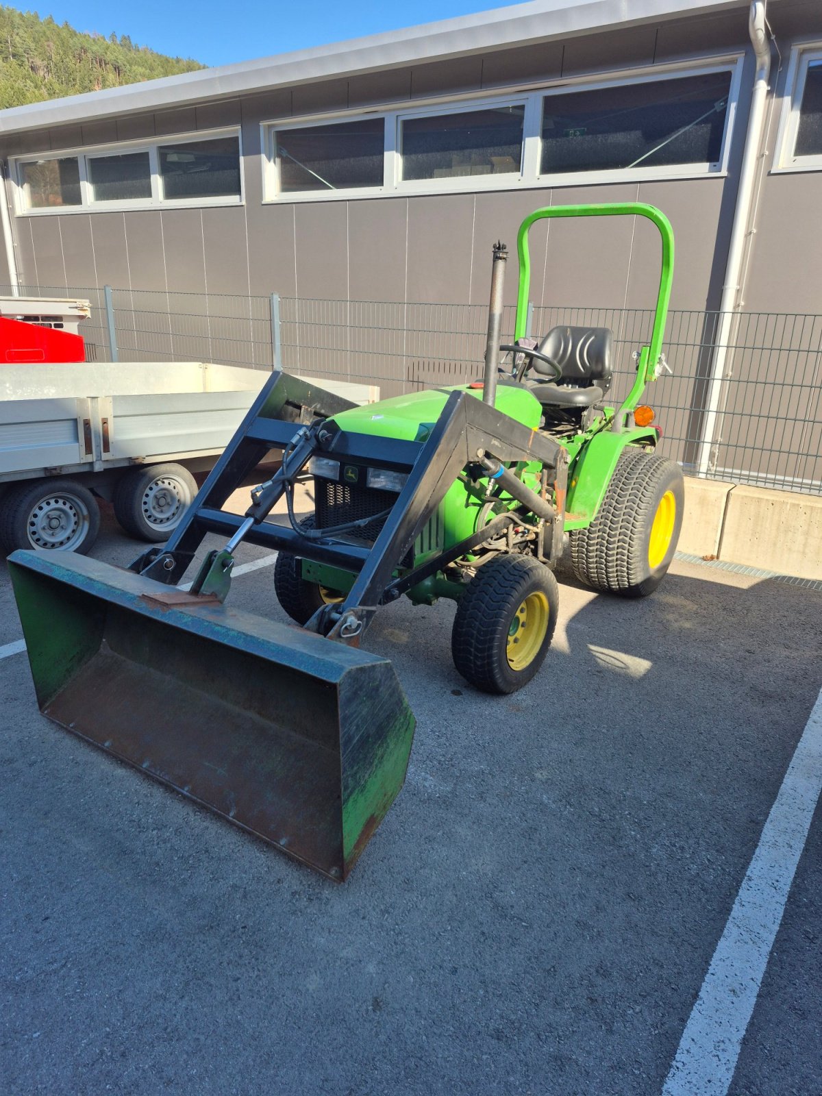 Kommunaltraktor del tipo John Deere 670, Gebrauchtmaschine en Döbriach (Imagen 3)