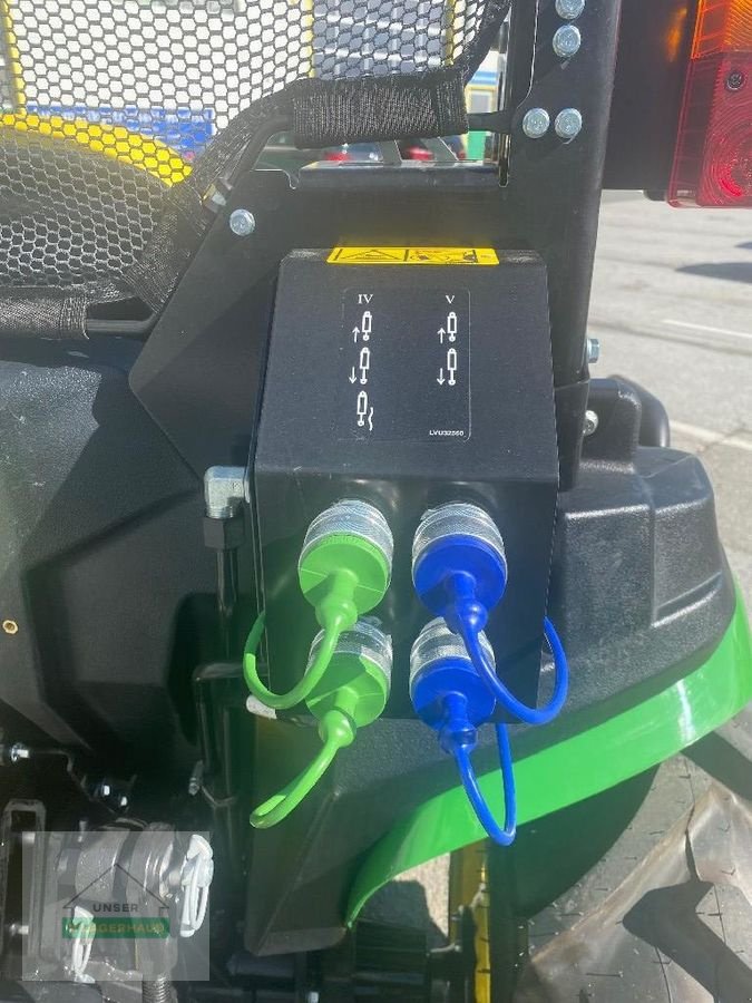 Kommunaltraktor typu John Deere Kompakttraktor, Neumaschine v Hartberg (Obrázek 5)
